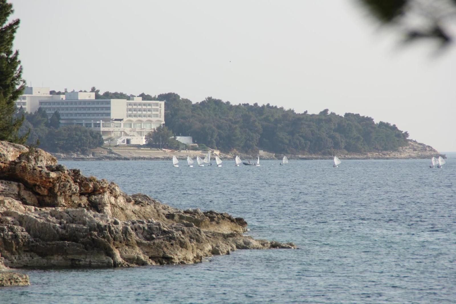 Hotel Pula Exterior foto