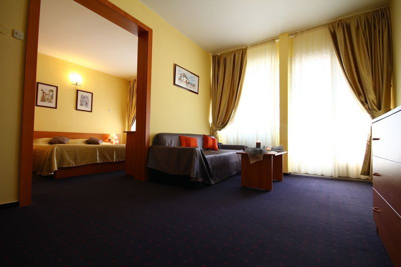 Hotel Pula Exterior foto