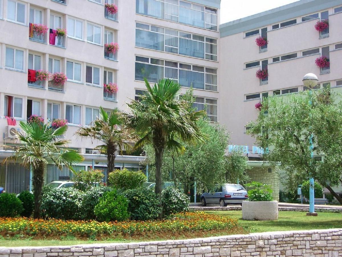 Hotel Pula Exterior foto